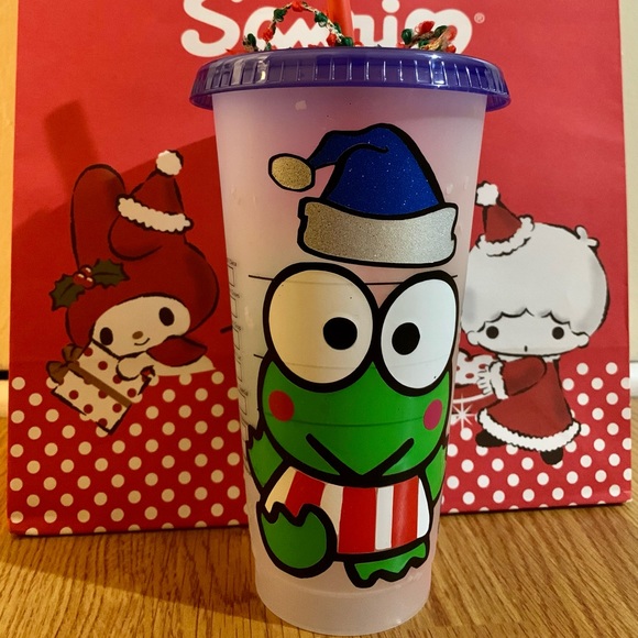 Starbucks Keroppi Christmas Cold Cup - Picture 4 of 5